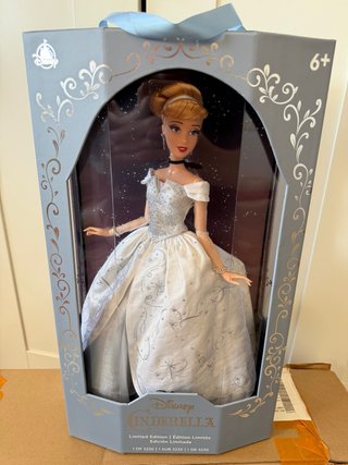 Muñeca Cenicienta 75 Aniversario Ed. Limitada