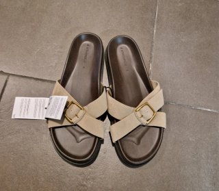 Sandalias de piel Stradivarius