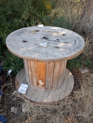Bobina de madera grande