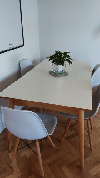 Mesa de comedor extensible de 6 a 10 pax