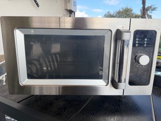Horno Microondas Metro Profesional
