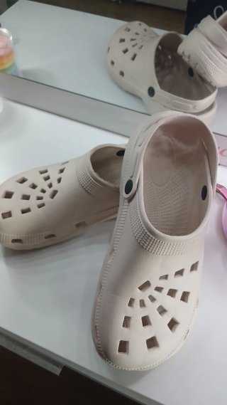 Zuecos Crocs Beige Talla 38/39