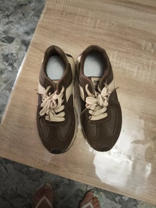 Zapatillas Deportivas Marrones y Beige