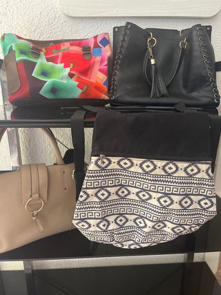 Lote de 3 bolsos y 1 mochila