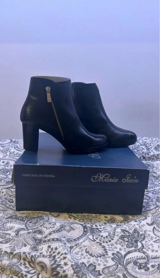 Botines María Jaén