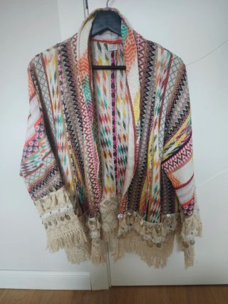 Chaqueta Étnica con Flecos