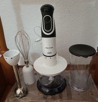 BATIDORA CON ACCESORIOS SAIVOD 600W NUEVA ESTRENAR