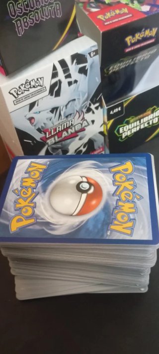 Mini lote 200 Cartas Pokemon
