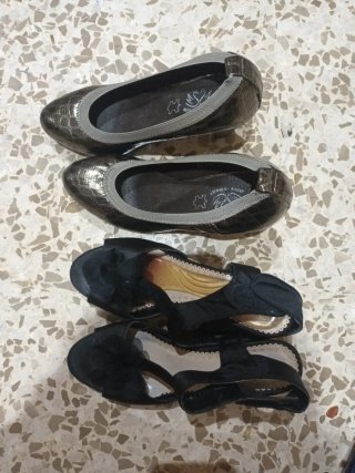 Dos pares de zapatos de vestir