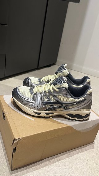 Zapatillas ASICS Gel-Kayano 14 Talla 41.5