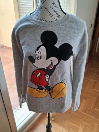 Sudadera Bershka Mickey Mouse Gris