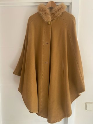 Capa de Cashmere y Lana Beige