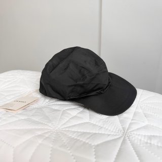 Gorra negra Oysho M