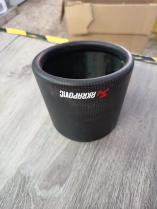 Embellecedor de Escape Akrapovic Carbono