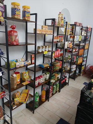 Estantería de Metal y Madera