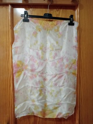 Fular de seda pintado a mano