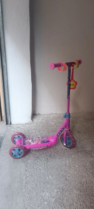 Patinete de 3 ruedas rosa