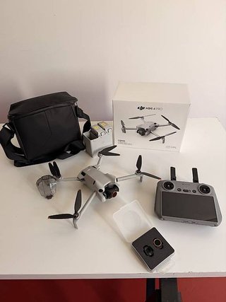 DJI Mini 4 Pro Combo