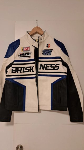 Cazadora de polipiel estilo racing