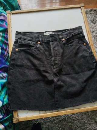Minifalda vaquera negra Mango Talla M