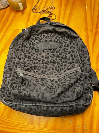 Mochila Vans Negra Estampado Guepardo