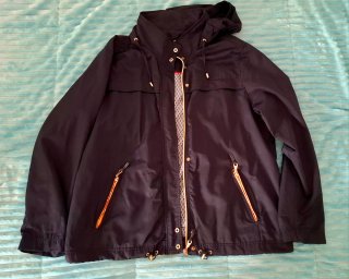 Cazadora Azul Oscuro con Capucha de Cierre Talla L