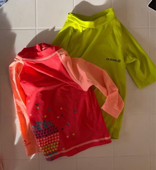 2 Camisetas de proteccion solar Olaian y OLAIAN