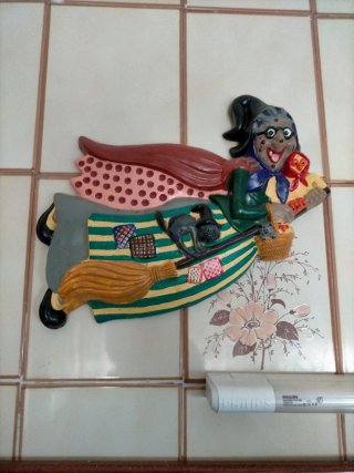 Figura Decorativa Brujita Vintage