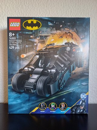 LEGO 76303 The Dark Knight Trilogy Batman Tumbler