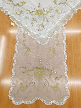Manteleta fallera tul bord. oro lentej. plata