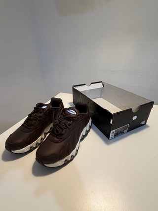 Nike Air Max Dn8 Marrones Talla 36,5