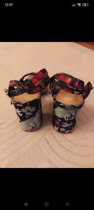 Sandalias Stradivarius Estampadas