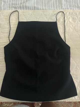 Top Negro con Tirantes Finos
