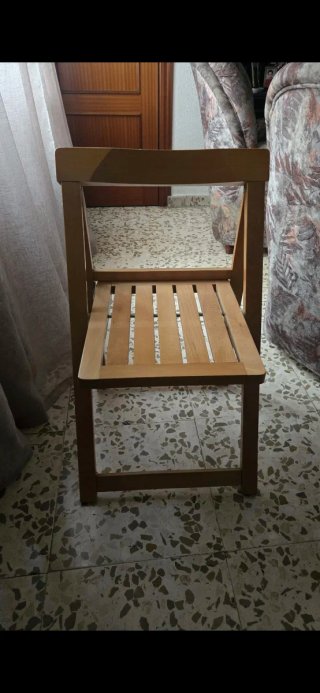 Set de 4 sillas de madera