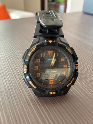 Reloj Casio AQ-S800W Tough Solar