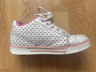 Zapatillas Heelys Blancas y Rosas