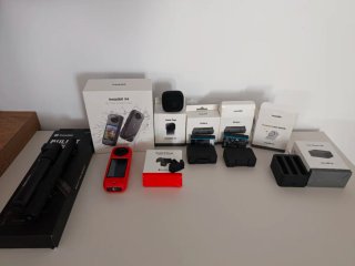 Insta360 X4 con accesorios