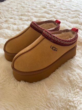 Zuecos Ugg Beige
