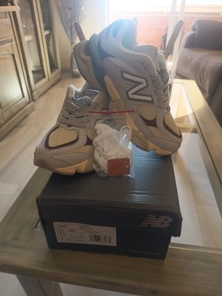 Zapatillas New Balance U9060 Beige
