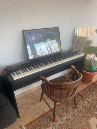 Piano Eléctrico Yamaha P-225