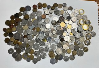 Lote de monedas de varios países