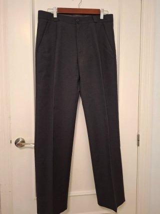 Pantalón y chaqueta de Traje Gris marca Caramelo