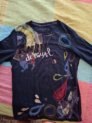 Camiseta Desigual Negra con Estampado