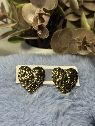 Pendientes Corazón Dorados