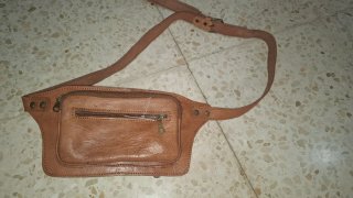 Riñonera de Cuero Artesanal.