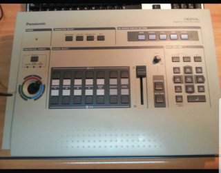 Mesa mezcladora audio y video Panasonic