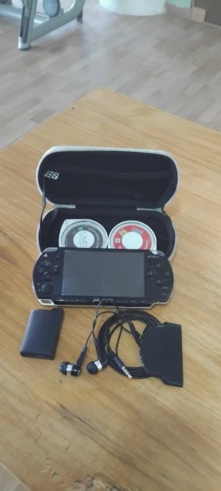 Consola Sony PSP Slim & Lite Negra