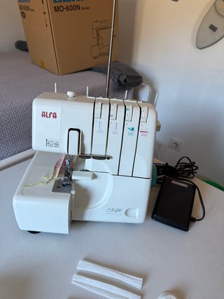 Remalladora Alfa Style+ Overlock
