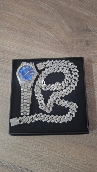 Set de Reloj, Collar y Pulsera Plateados