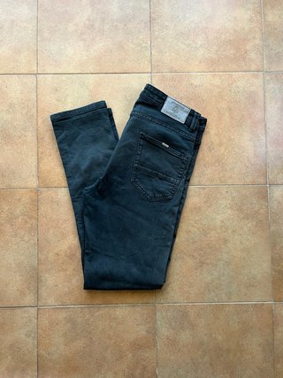 Pantalones tejanos slim negros Springfield